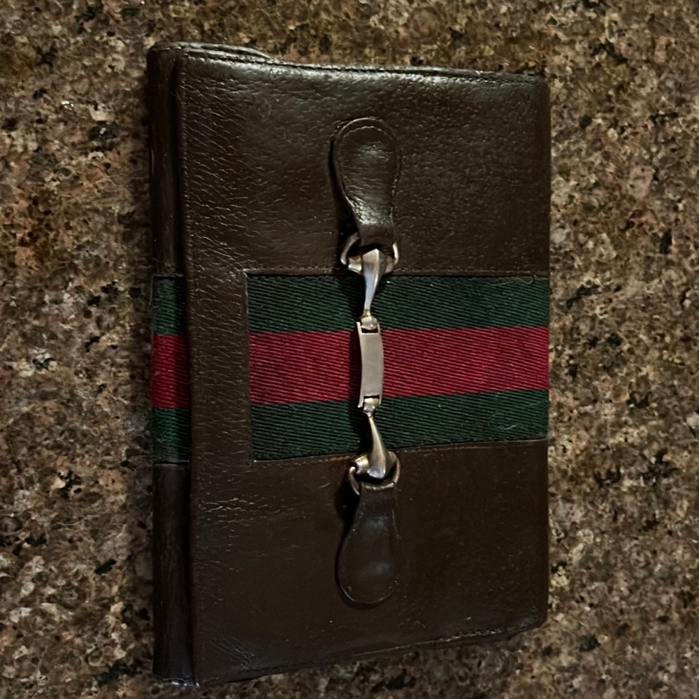 Gucci wallet
